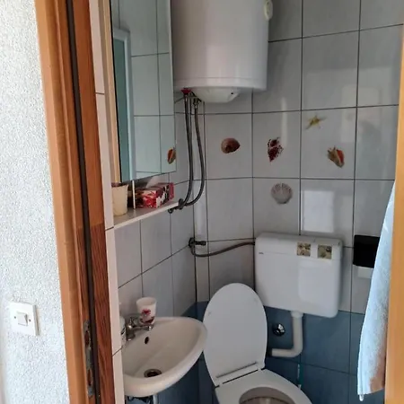 Apartment Jakovljevic Murter